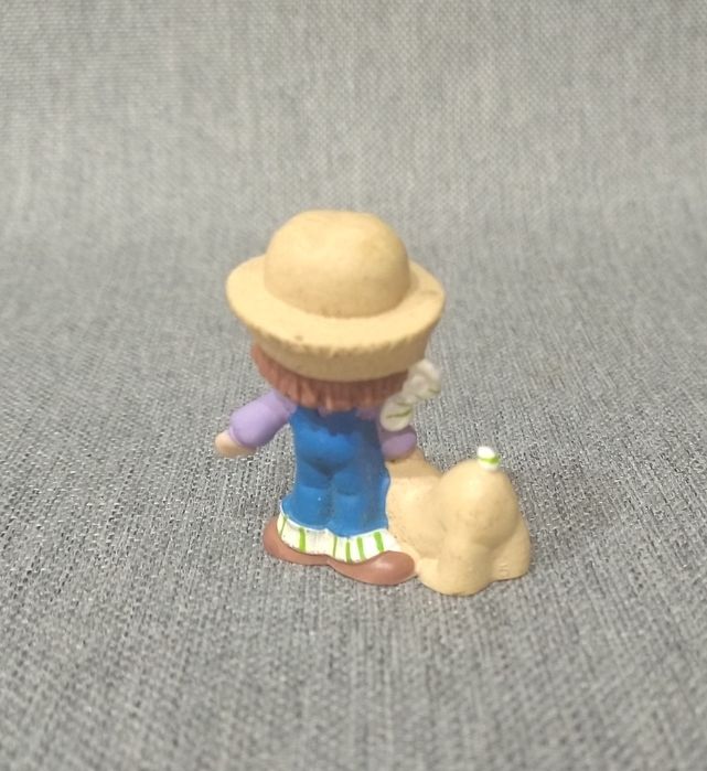 Antiga figura em PVC Docinho de Morango