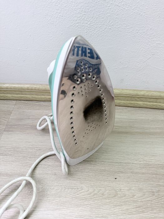 Утюг BOSCH / 1800w рабочий, греет отлично