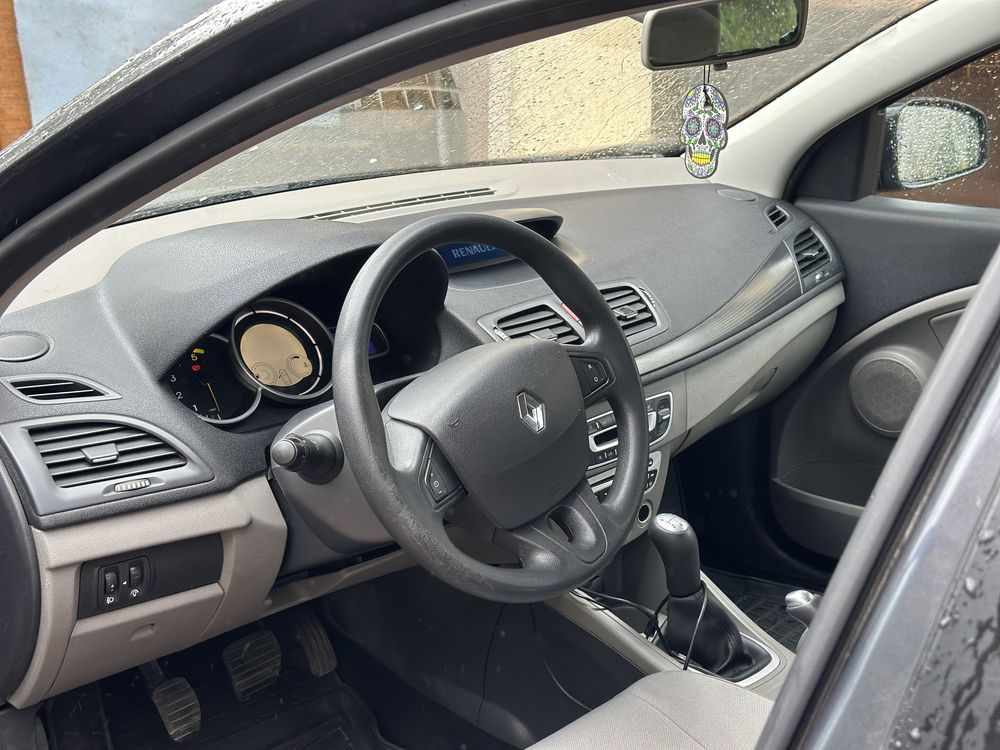 Renault Megane 180000 Пробіг