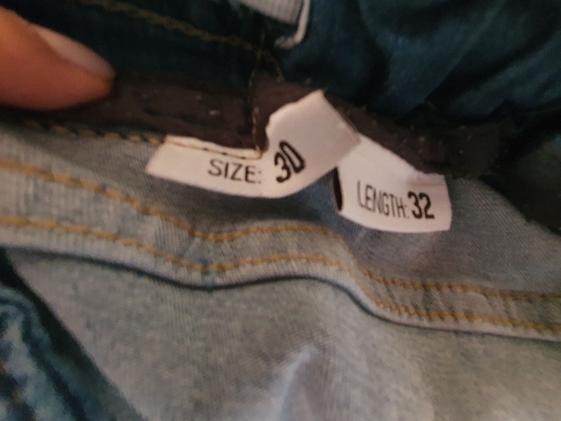 Spodnie jeansowe Cropp