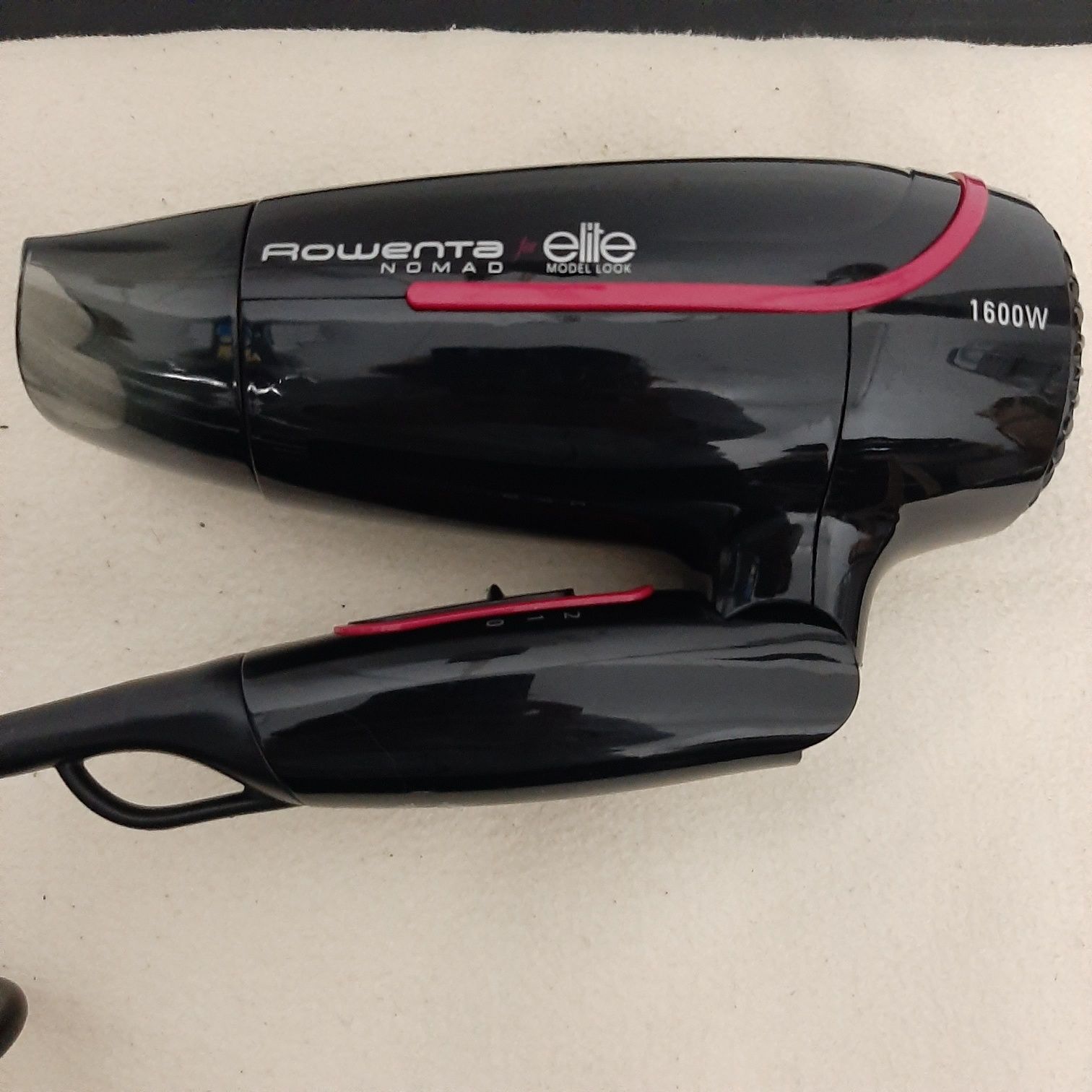 Secador Rowenta e prancha de alisamento Babyliss