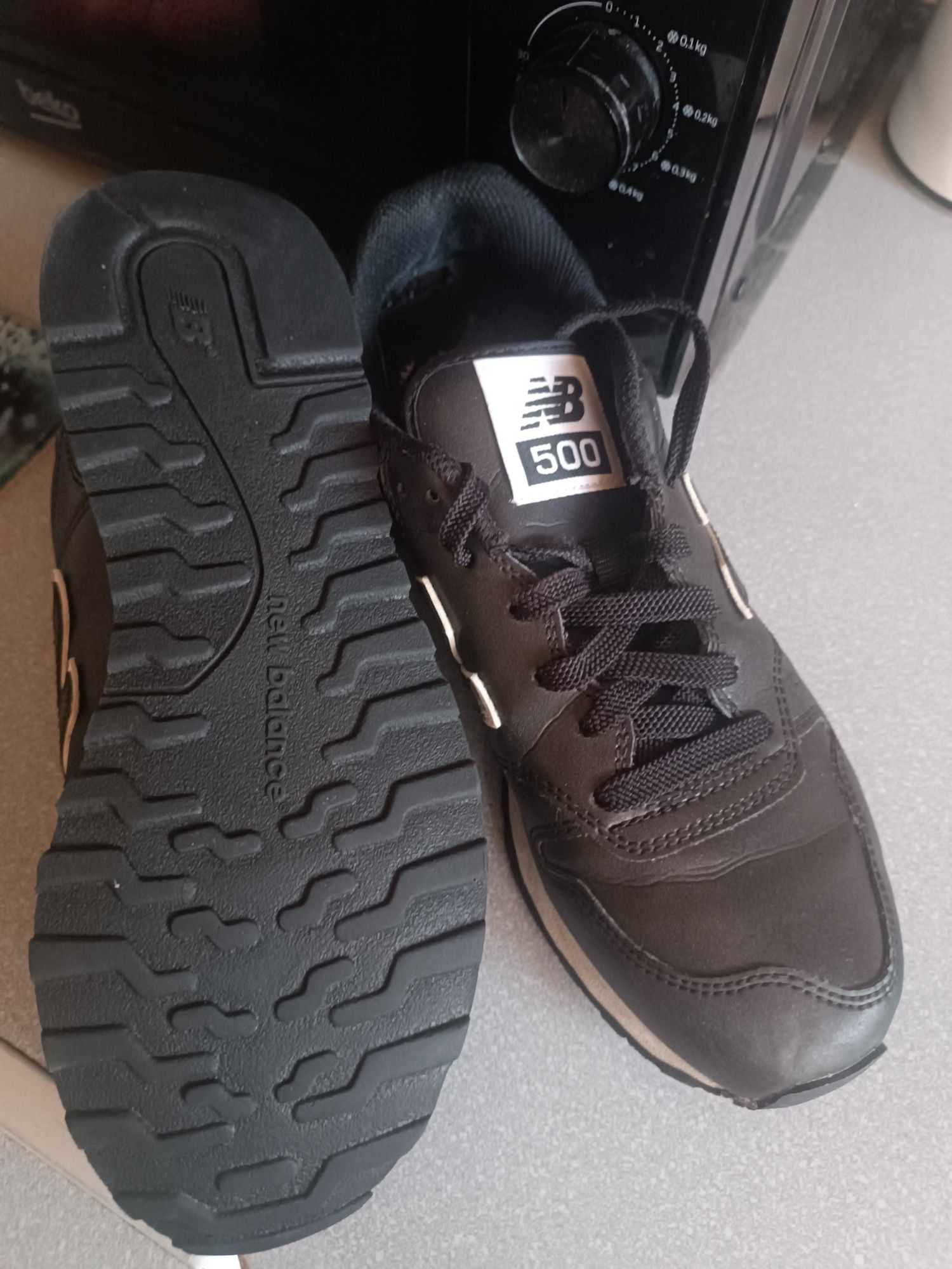 Buty damskie New Balance czarne- 38.Stan bdb