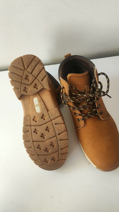 Vendo Botas da Seven for 7