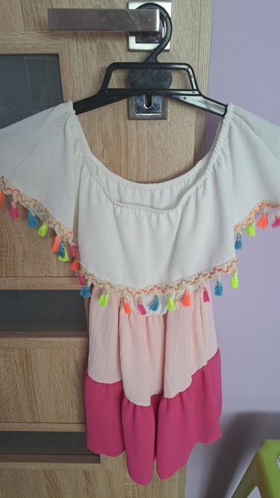 Sukienki dla małej modnisi