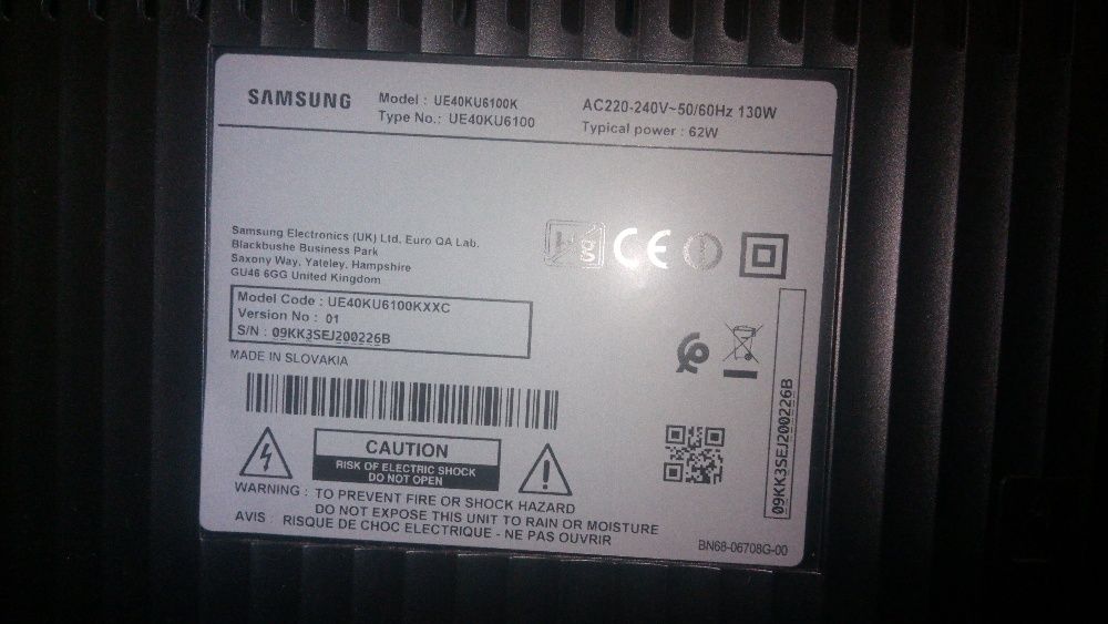 TV Samsung UE40KU6100KXXC - Power button
