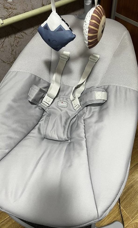 Заколисуючий центр Chicco