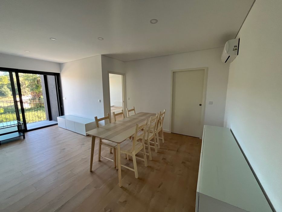 T1 Novo com Varanda e Garagem Subterrânea |Rua de São Lázaro, Amarante