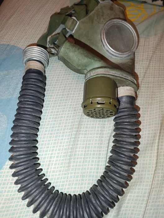 maska przeciwgazowa typu słoń - PRL