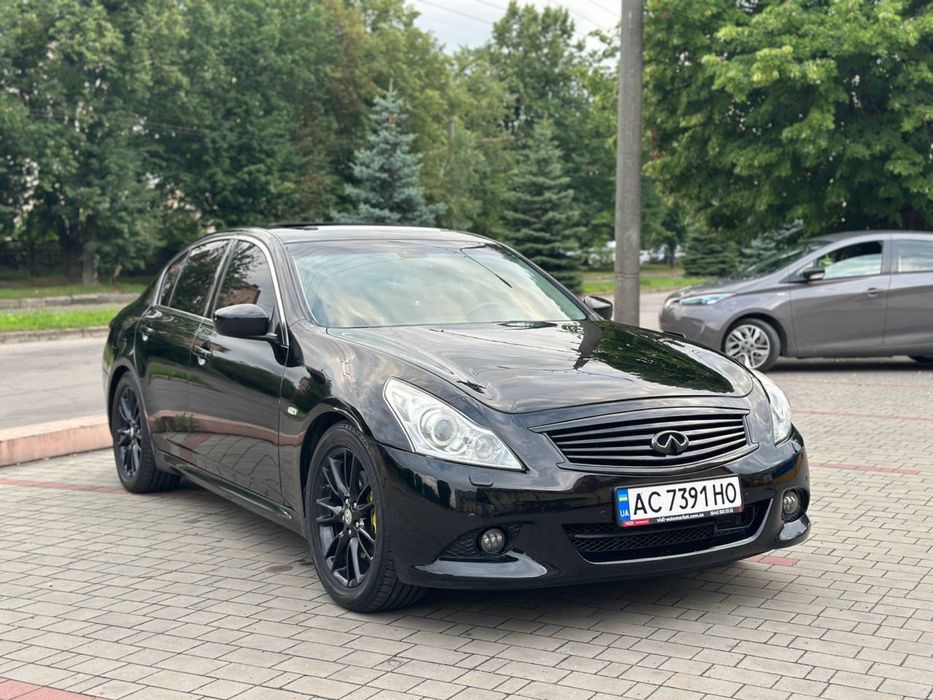 Infiniti G25, газ бензин, у гарному стані.