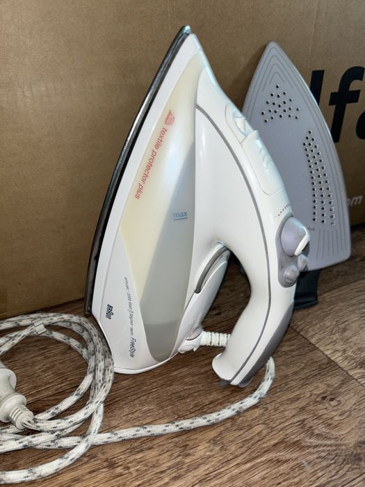 Утюг BRAUN, праска