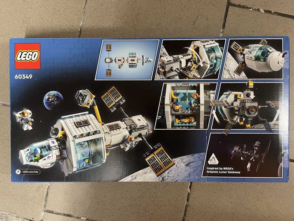 LEGO® 60349 City - Stacja kosmiczna na Księżycu
