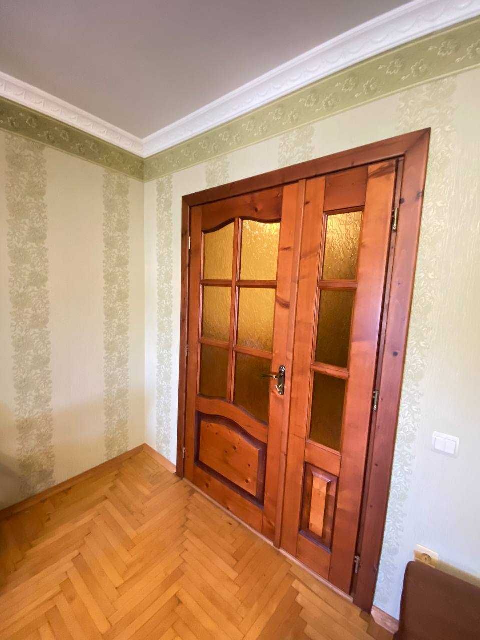 Продаж 4-кімнатної квартири