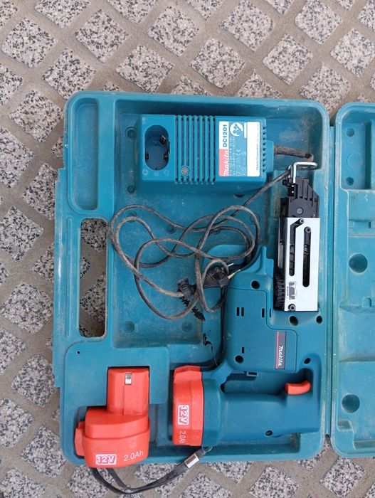 Parafusadora Makita a bateria para Pladur nova