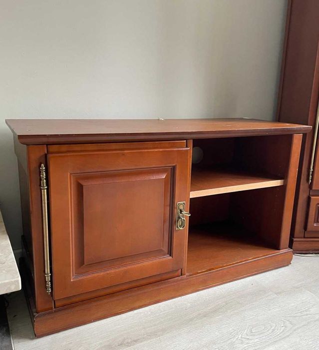 Szafka pod telewizor