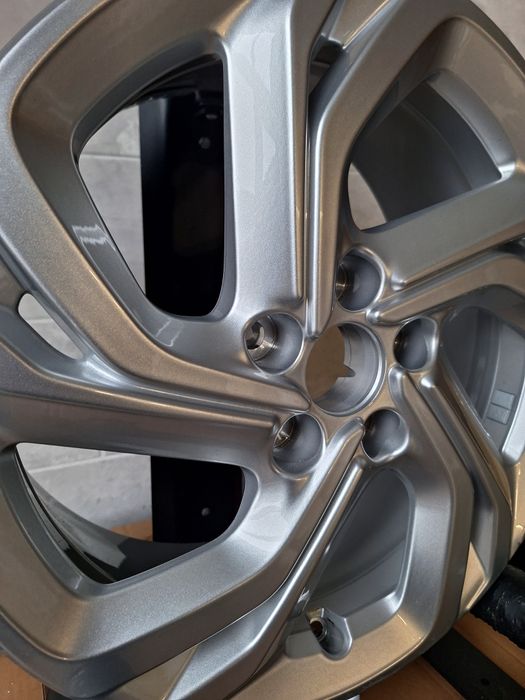 PF 157 Felga 17 Opel Astra Peugeot 308 Alufelga 5×108 Pojedyńcza
