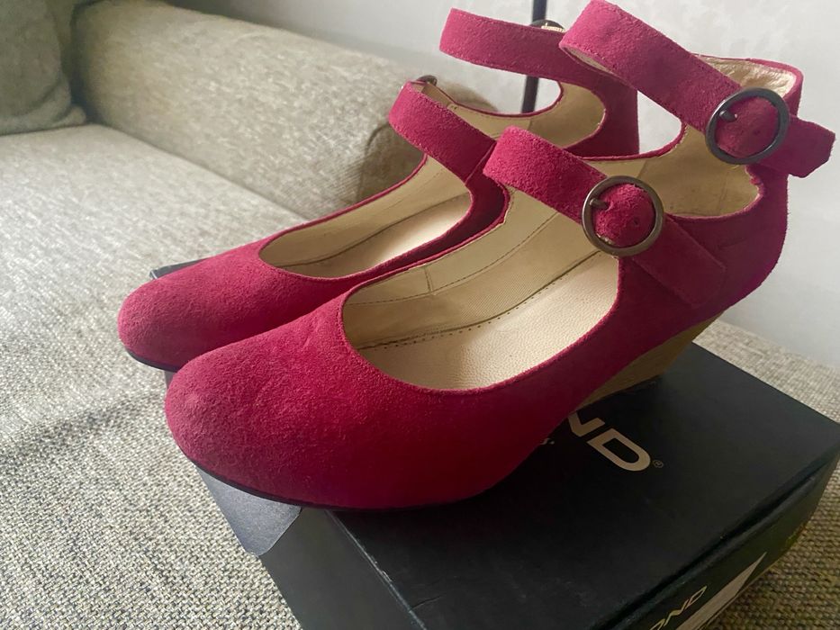 Туфлі Vagabond Lugano, розмір 39, колір Raspberry Red