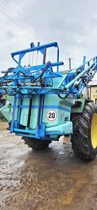 Opryskiwacz Berthoud FORCE II 1000l. 15 m. Oryginał!Prosty w obsłudze.