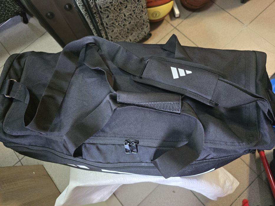 Спортивна сумка Adidas Tr Duffle M HT4747