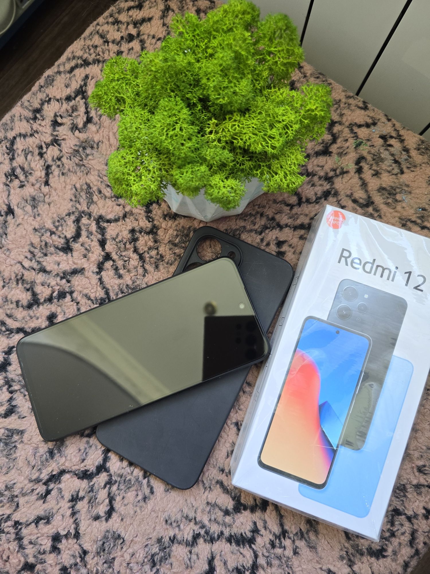 Телефон Redmi 12  8 256g