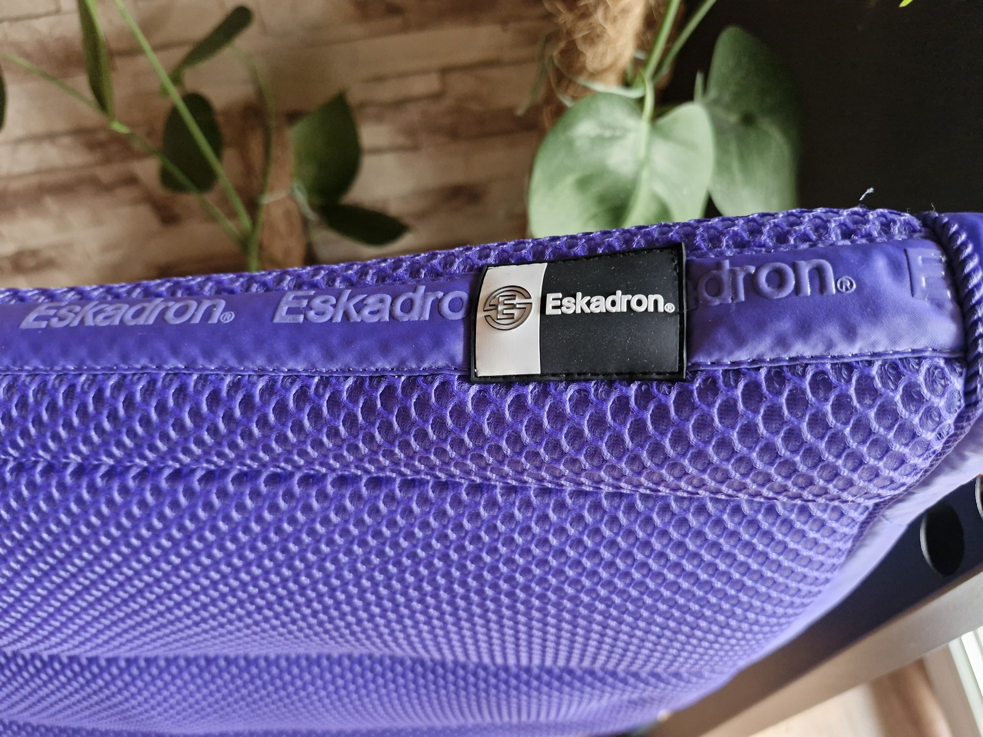 Czaprak eskadron dynamic mesh VS Full