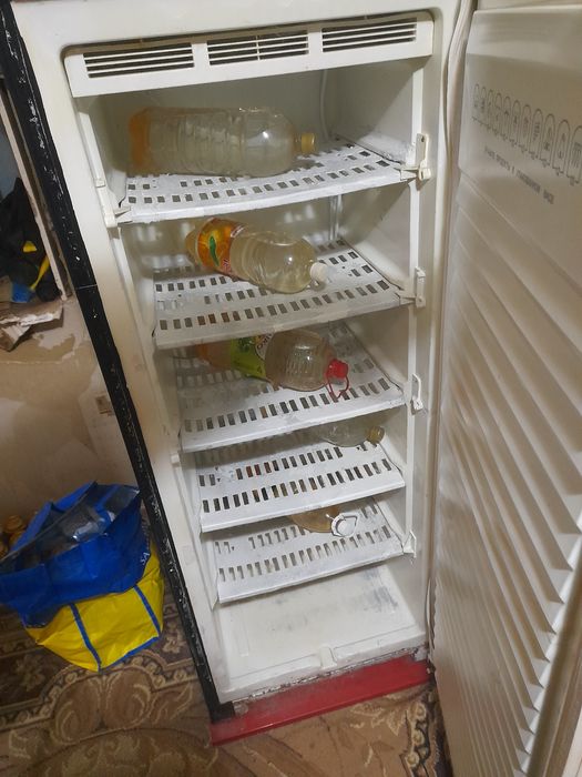 Продам морозильную камеру