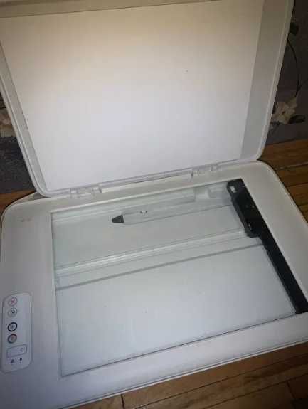 Цветной принтер HP DeskJet 2130