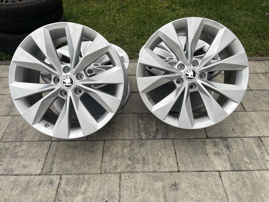 Skoda Superb 18” *Oryginał*5x112*Octavia*3VO601 025R