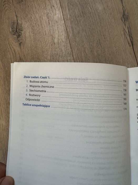 podręcznik Chemia 1 Krzystof Pazdro zakres podstawowy licem technikum