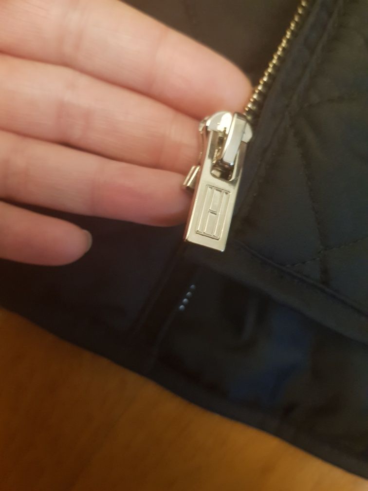 Piękna damska kurtka Tommy Hilfiger 44/46 XXL