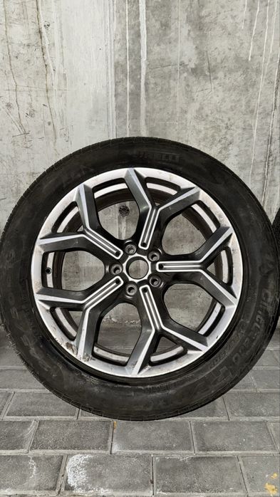 Оригінальні диски BMW R19 + всесезонні шини Pirelli Cinturato P7 (RF)