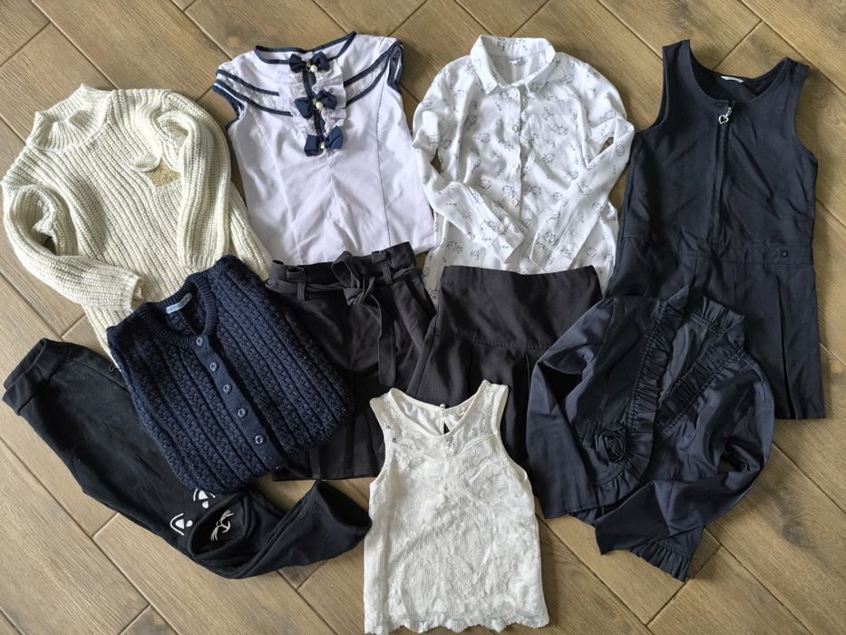 Шкільні речі для дівчинки