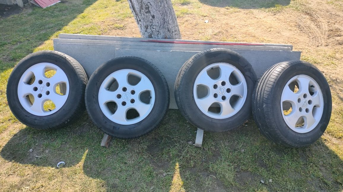 Sprzedam kpl kół letnich 195/65R15