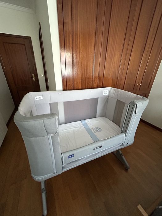 Berço next to me forever