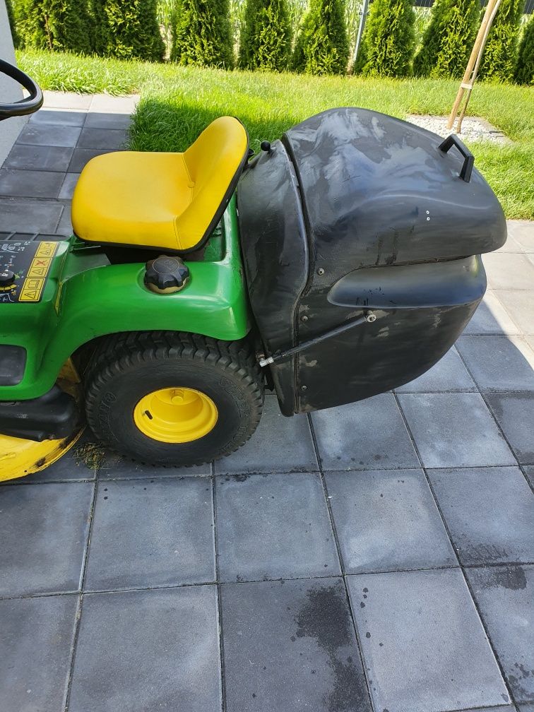 Traktorek John Deere LTR 166 , 107cm 350l 16km z koszem. Husqvarna hon