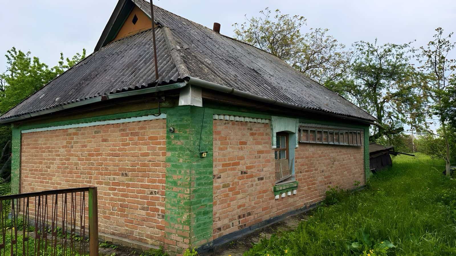 (5)    Продам будинок в с. Хижинці 9081
