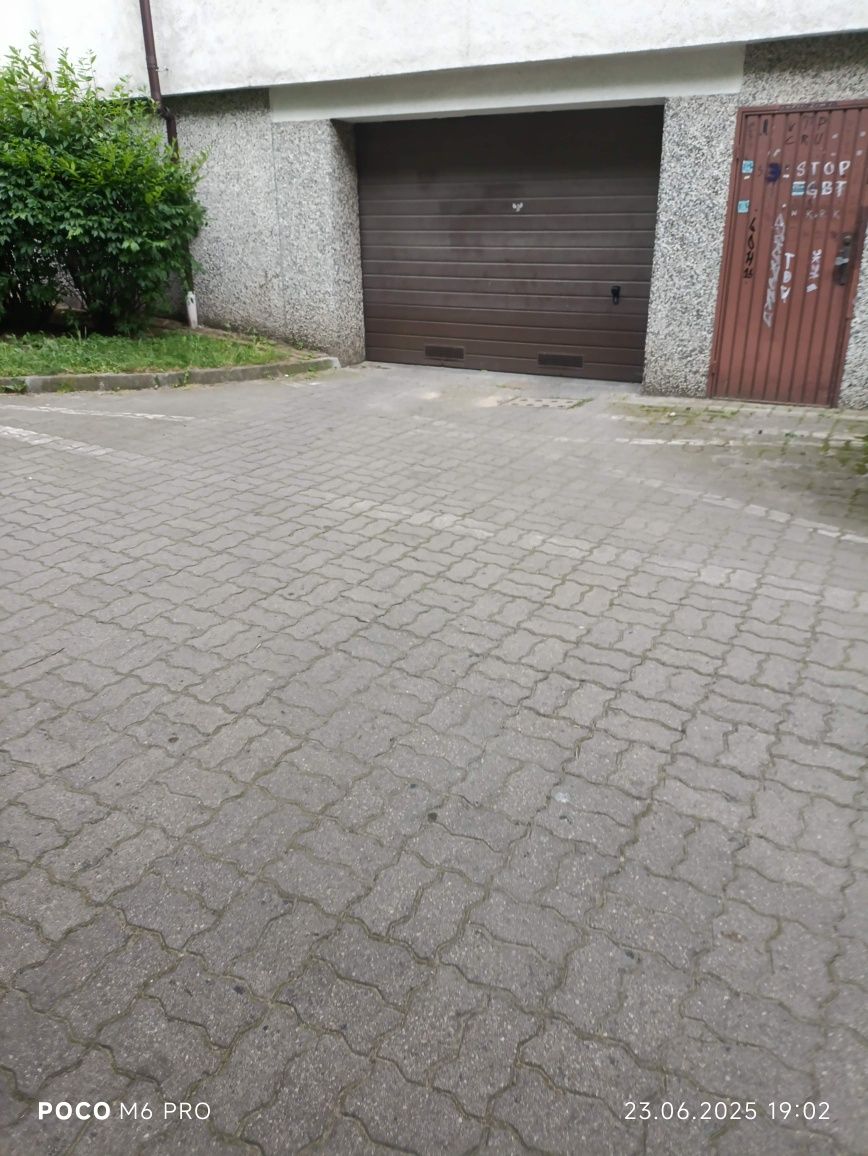 Miejsce postojowe ul.Długa 23