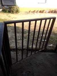 Grade de ferro com portão em óptimo estado de conservação