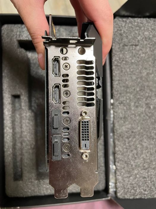 ASUS ROG STRIX-RTX2080ti-11g-gaming