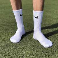 Wysokie skarpety męskie Nike - białe - rozmiary 41-45