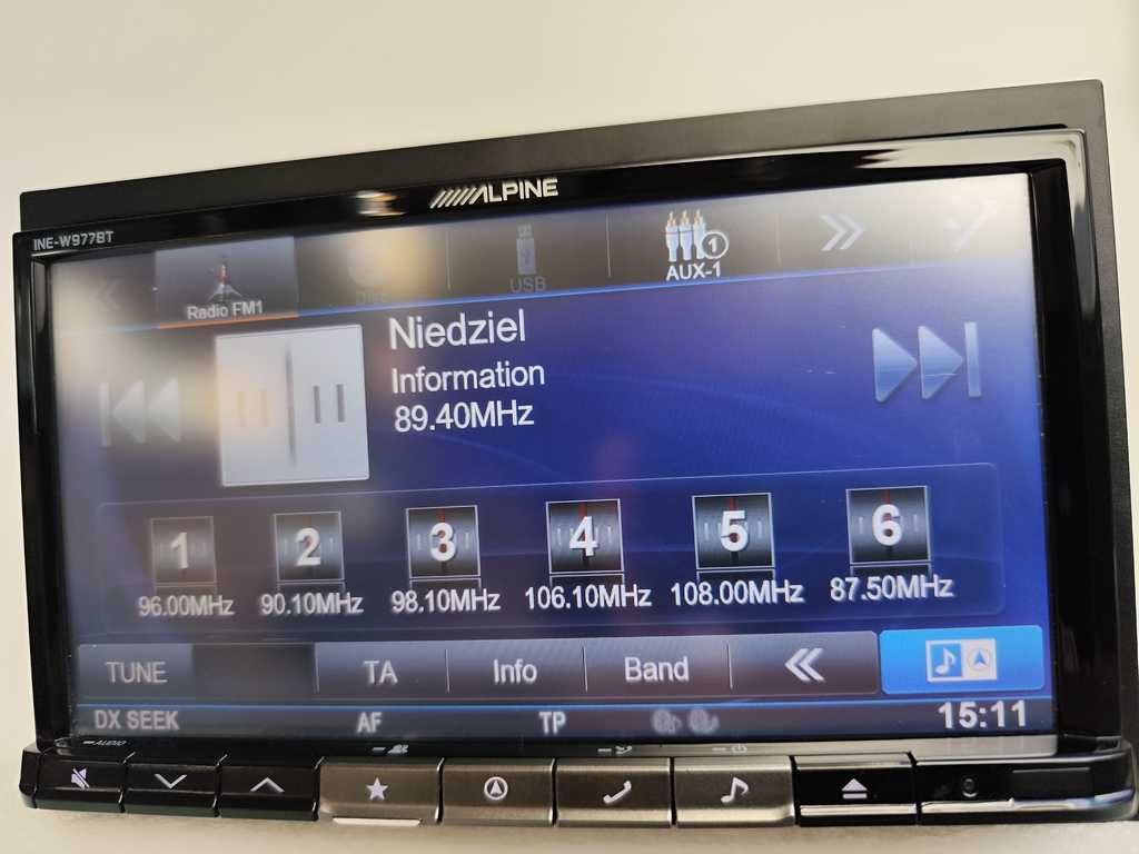 Alpine INE-W977BT Hi-END
