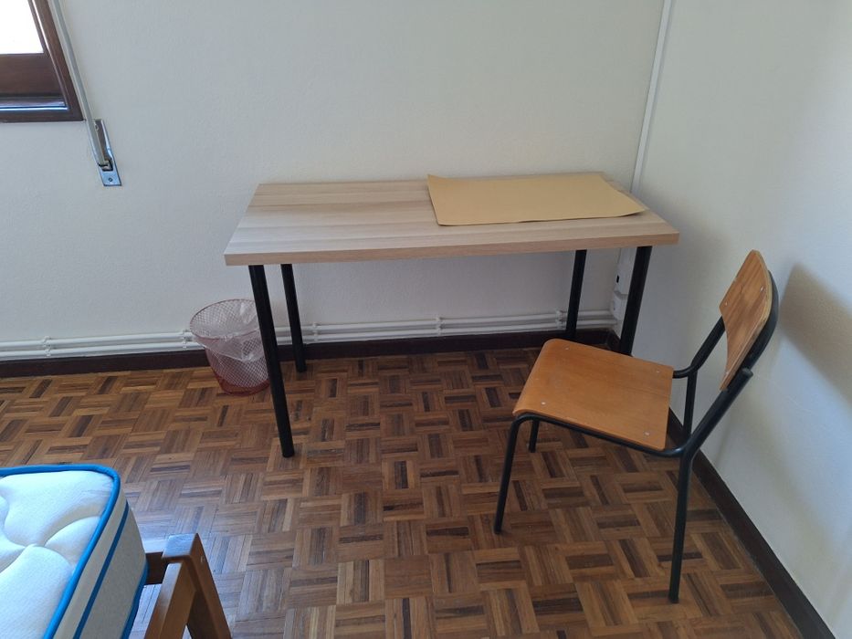 Arrenda-se quarto em Chaves em T4 bem localizado (2.º quarto previsto)