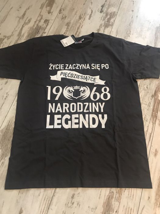 Gadżety reklamowe nadruki na koszulkach druk fototapet.