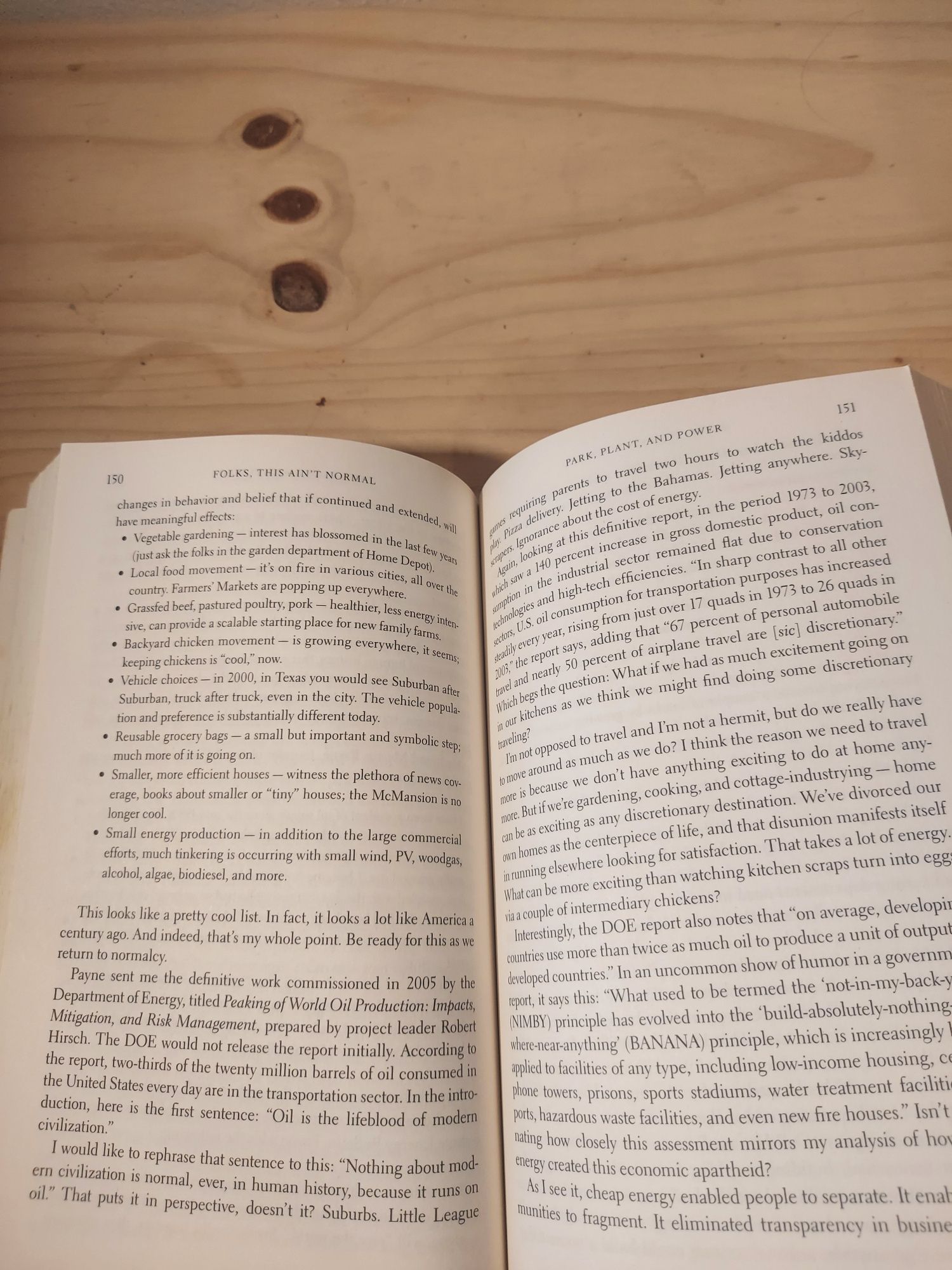 Livro "Folks, This Ain't Normal" de Joel Salatin – usado