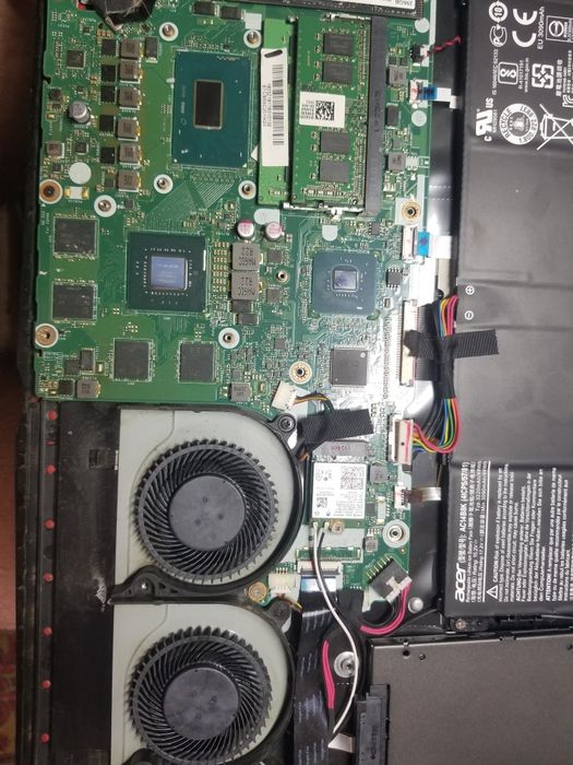 Обслуговування та ремонт комп'ютерів та ноутбуків