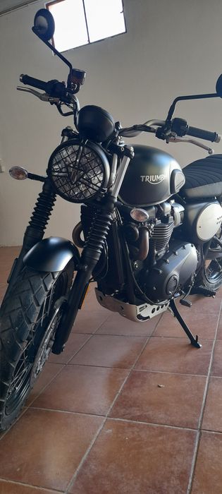 Triumph scrambler 900