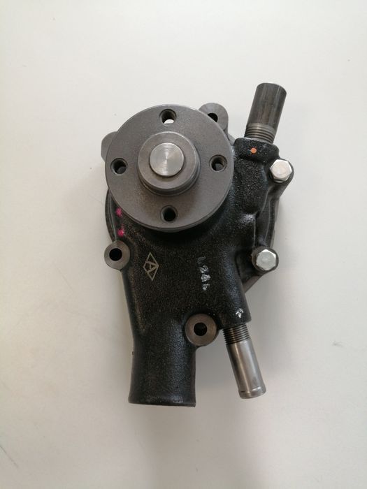 Bomba de água Mitsubishi Canter FE110