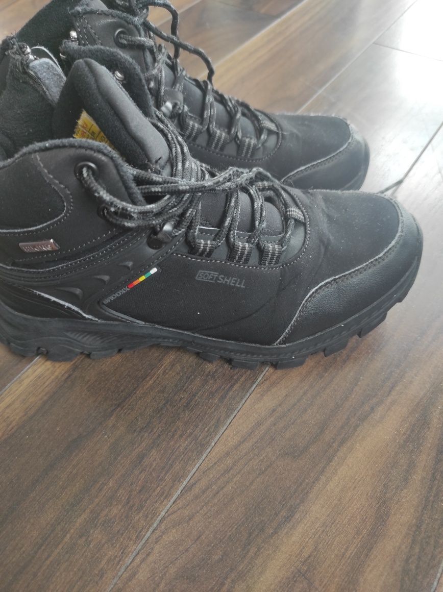 Buty chłopięce jesienno-zimowe