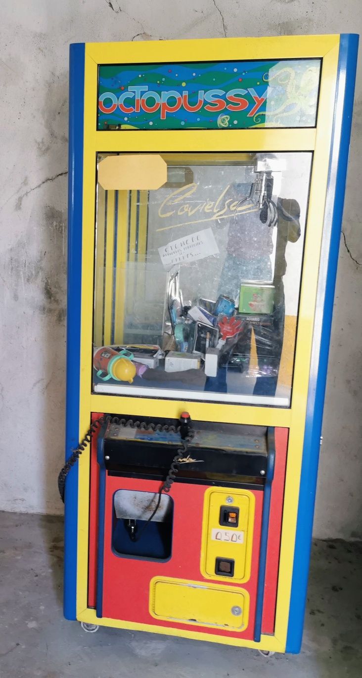 Maquina/grua de peluches