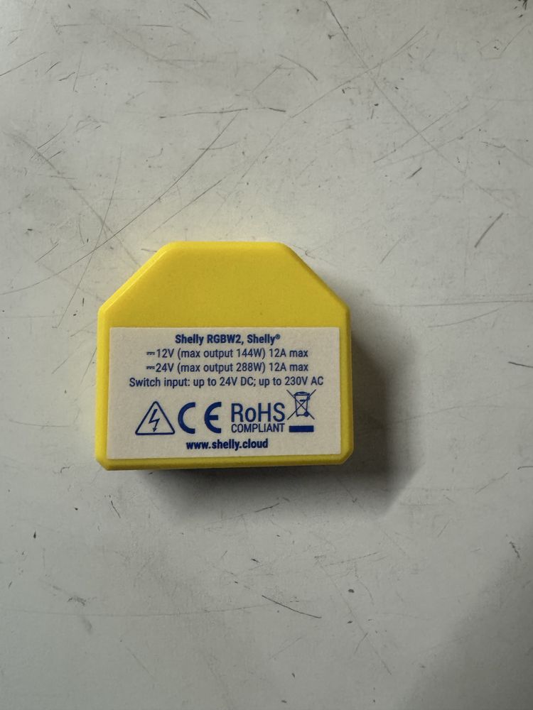 Shelly RGBW2 - Controlador fitas LED
