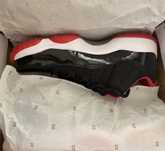 Air jordan 11 retro low bred 44,5